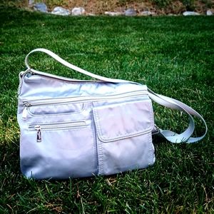 Easy Spirit Crossbody in Silver.